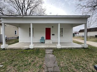 110 N Sellers St, Selma, NC 27576