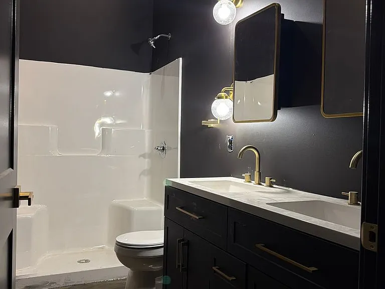 21 W Broadway #105 — Photo 4
