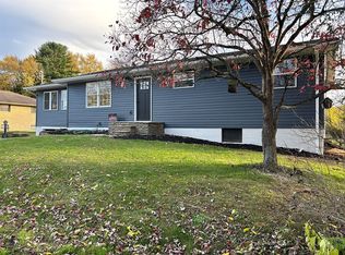 1815 Evergreen Dr, Connellsville, PA 15425