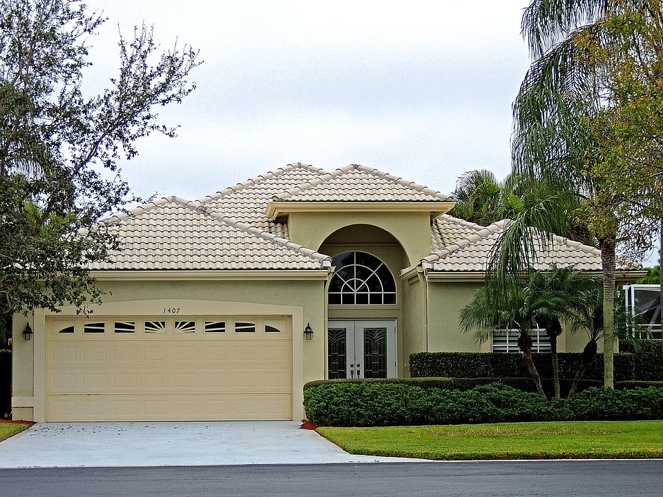 1st image of 1407 SE Glencoe Ct