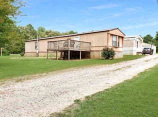 481 Parker Cir, Wildersville, TN 38388