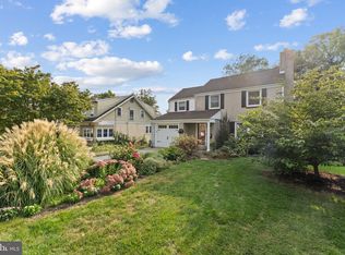 18 Manor Rd, Paoli, PA 19301