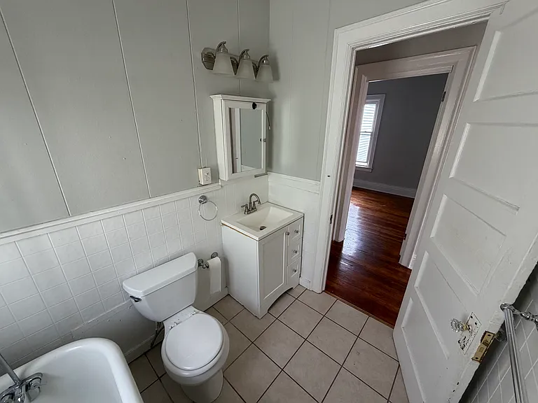 453 Herkimer St #UPPER — Photo 14
