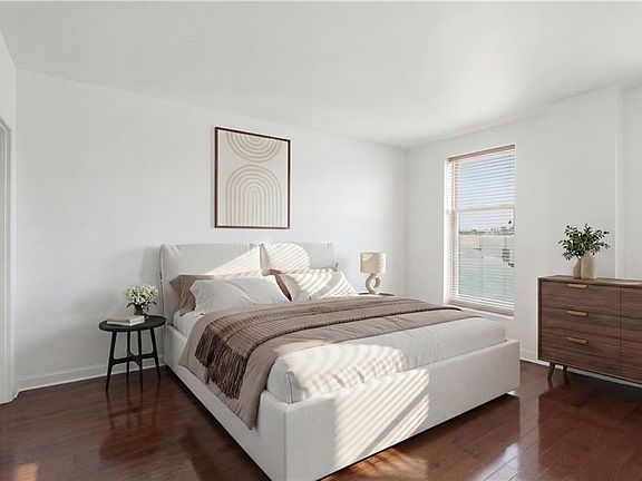 4th image of 1205 Saint Charles Ave APT 416