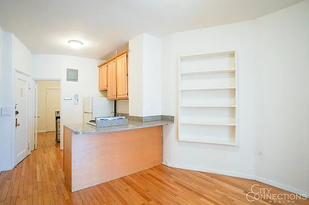 Rented by City Connections Realty | media 46