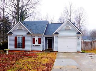 7800 Pelican Ct, Charlotte, NC 28227