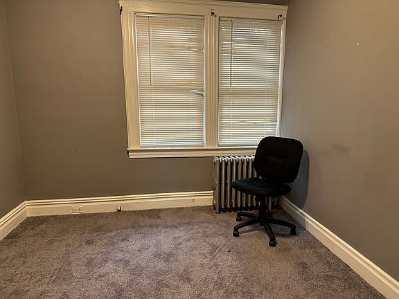 5th image of 177 Hoover Ave #2