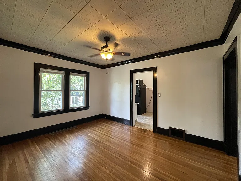 3216 E 25th St #2 — Photo 5