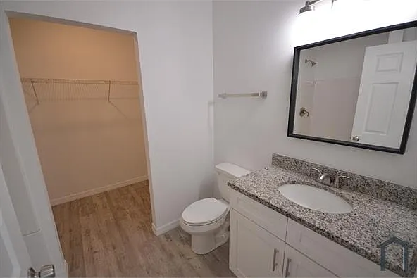 2225 Carver Ave — Photo 20