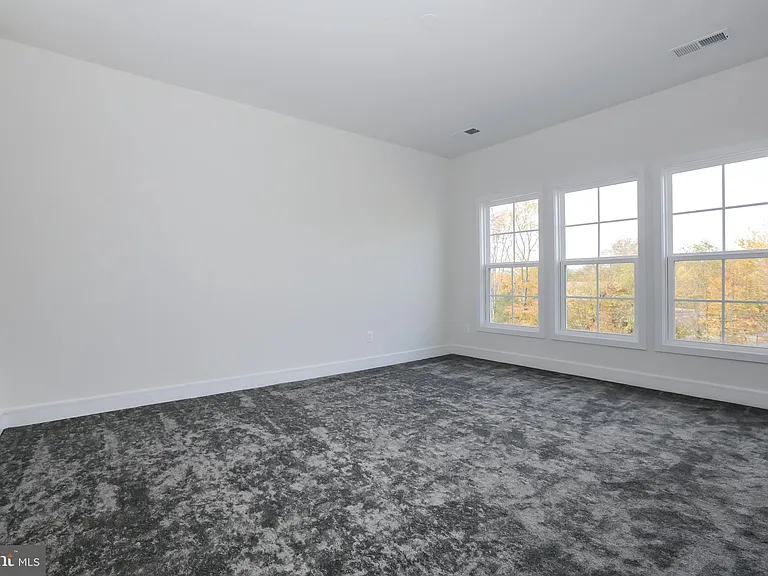 6722 Upland Manor Dr — Photo 24