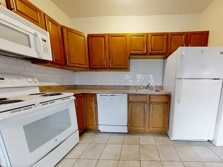 1128 Commonwealth Ave #3 — Photo 4