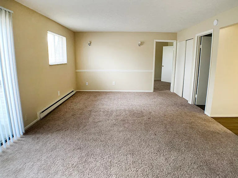 Crown Station Apartments — Photo 57