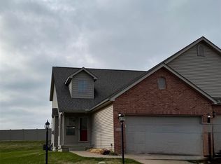 7115 N Thomas Davis Dr, Peoria, IL 61615