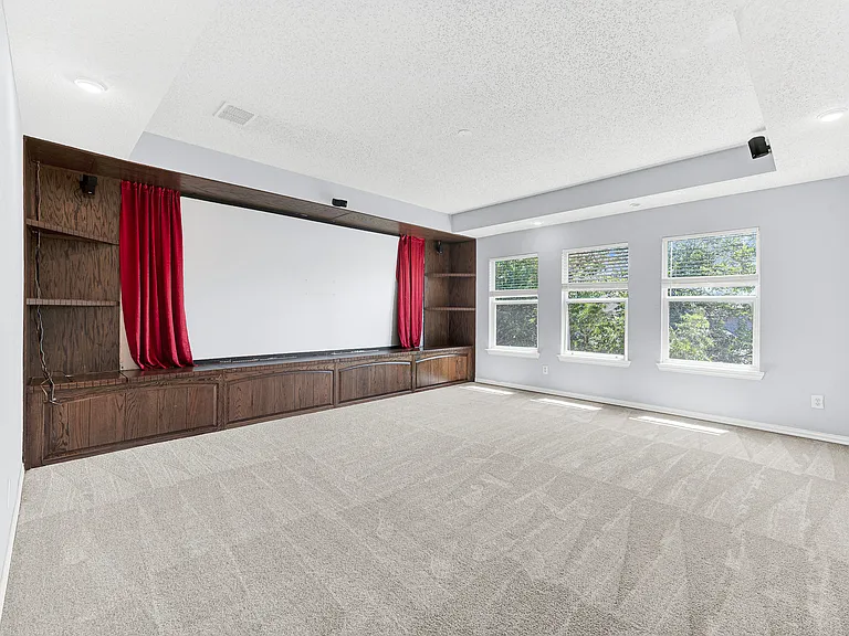 1413 Westmont Dr — Photo 25