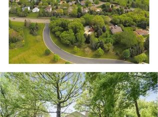 9271 Lake Rd, Woodbury, MN 55125