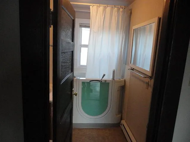 221 Factory Ave N — Photo 12