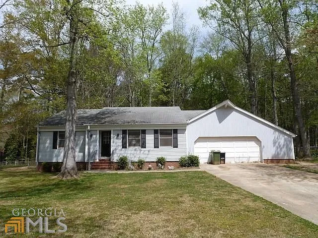 1613 Pinebrook Dr photo 1