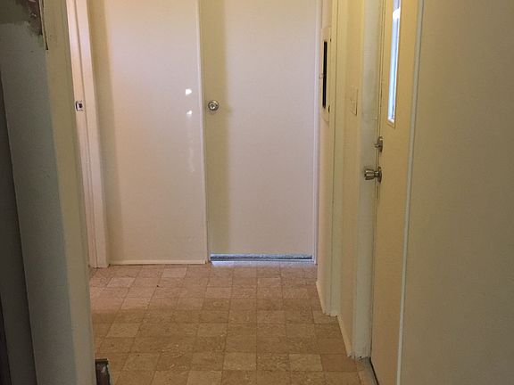 3rd image of 16 Navajo Ln