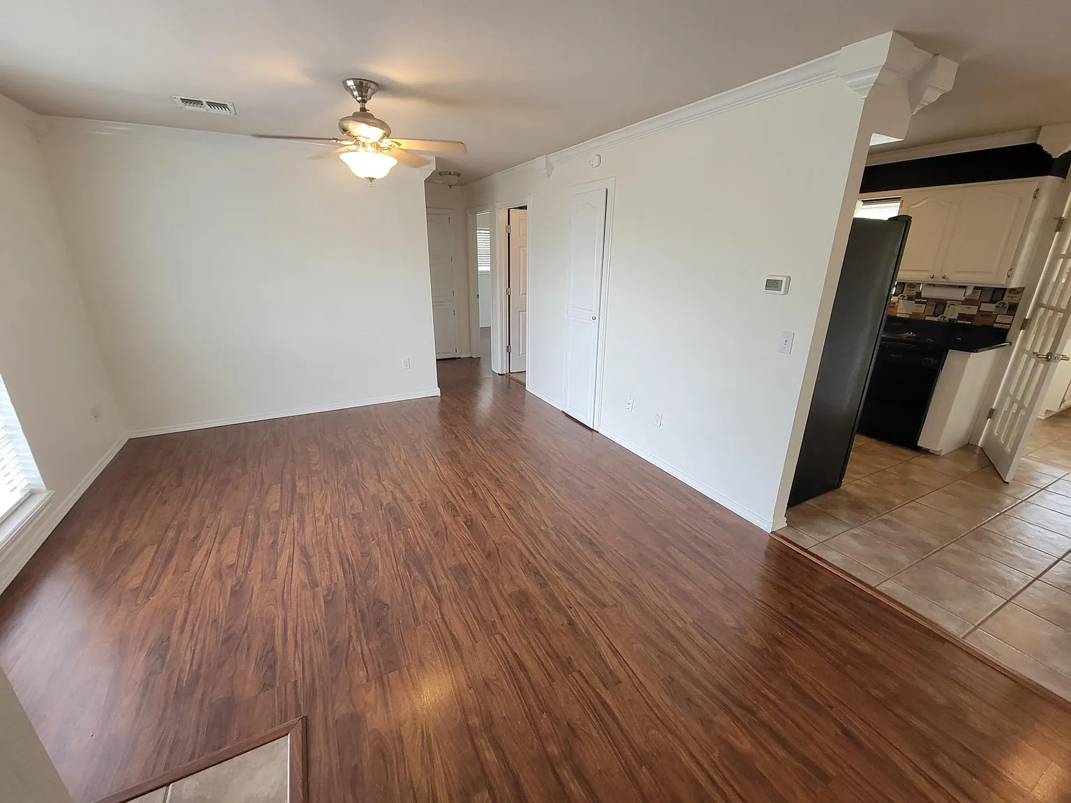 2 bed, 935 sqft, $1,250 — Photo 3