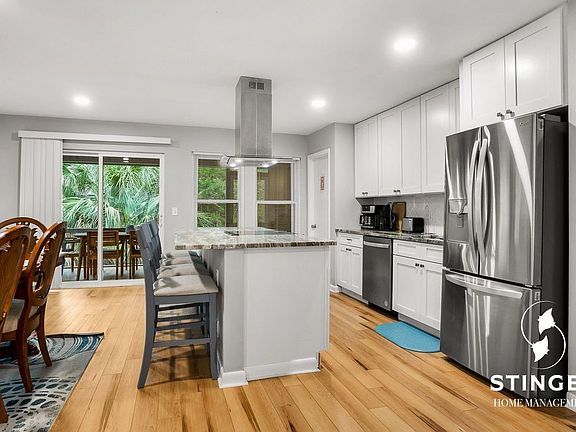4th image of 120 Otter Rd