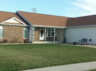 521 E 4th St S, Arcola, IL 61910
