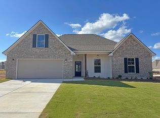 406 Hummingbird Ln, Princeton, LA 71067