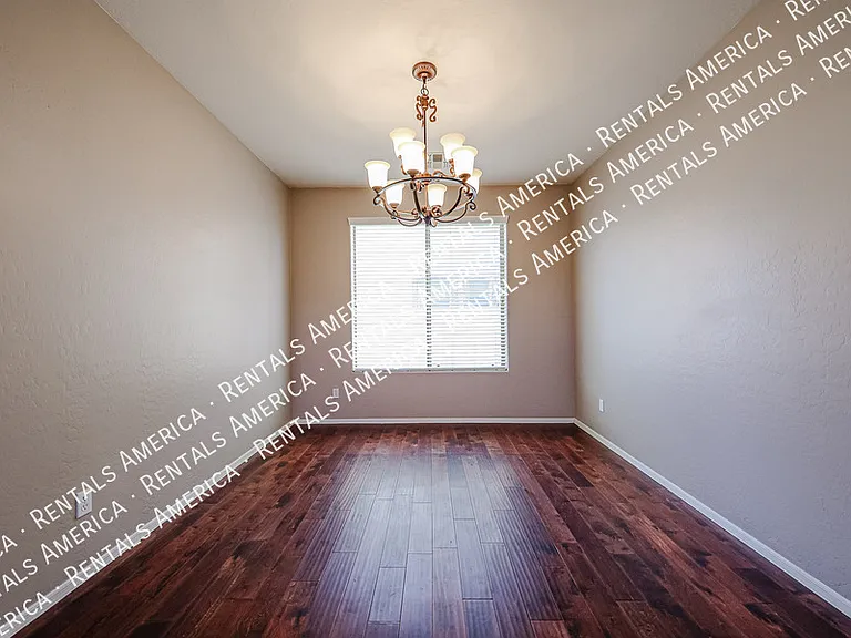 16869 S 30th Ave — Photo 9