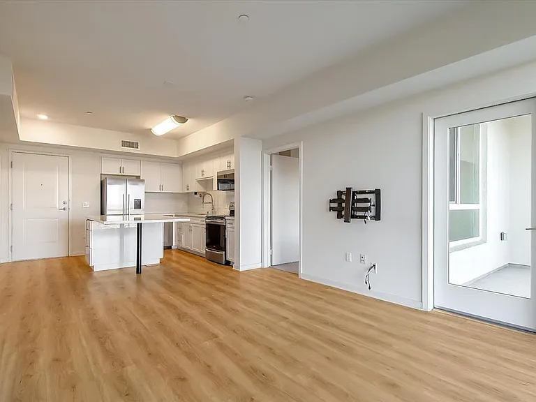 12655 Bluff Creek Dr #304 — Photo 12