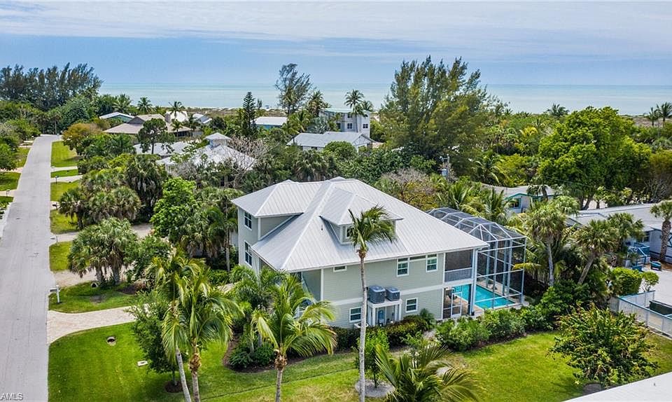 1st image of 1345 Tahiti Dr
