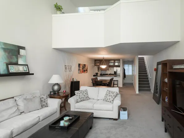 7307 Sand Point Way NE, Seattle, WA