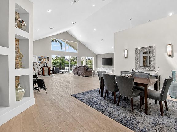 3rd image of 17320 Loch Lomond Way
