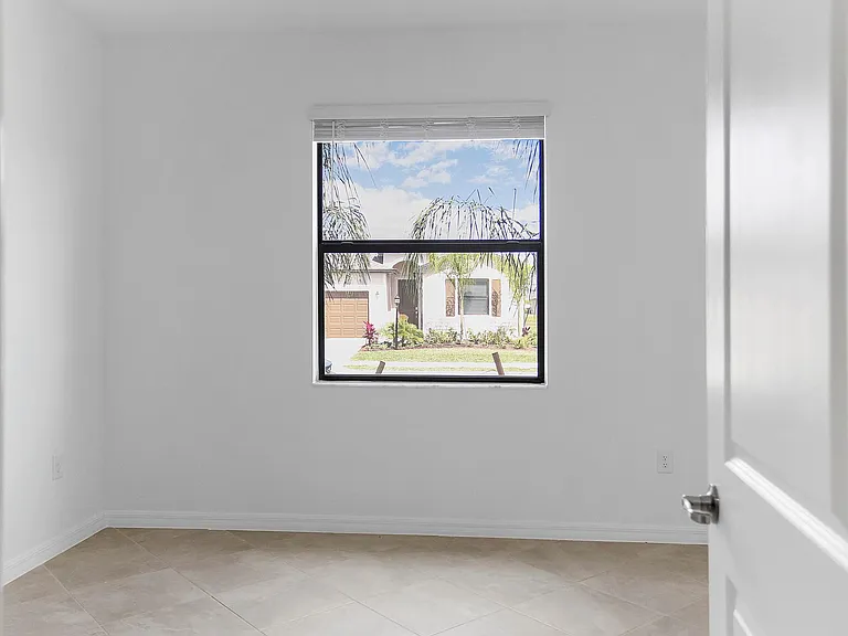 14882 Portico Blvd — Photo 12