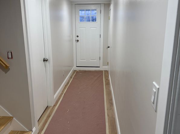 93 Clunie Ave #Basement