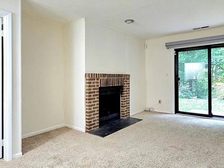 8729 Sheridan Farms Ct — Photo 48
