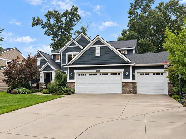 17155 Birchview Dr, Nunica, MI 49448