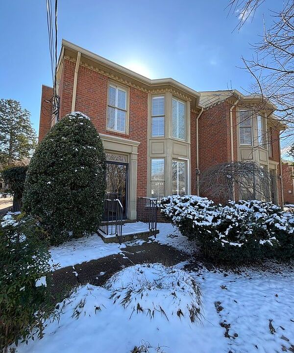 1st image of 105 Westover Park Ct