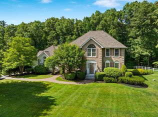 10 Morgan Dr, Methuen, MA 01844