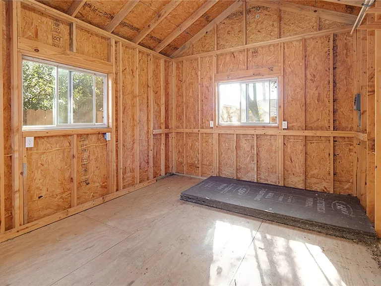 3715 Bridle Ct — Photo 30
