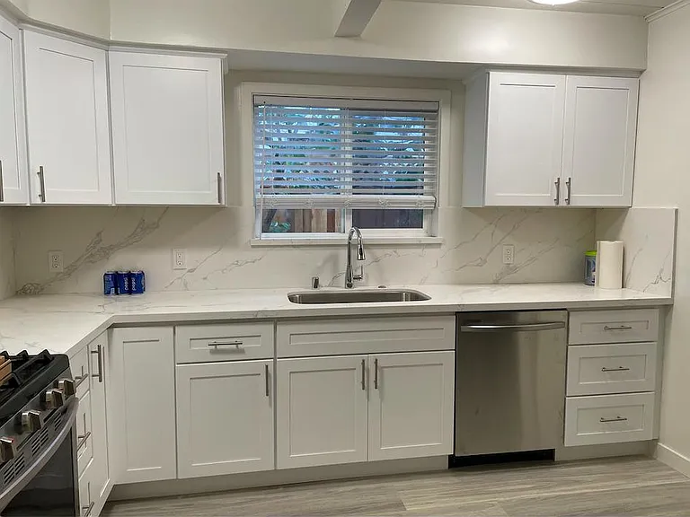 802 Lori Ave — Photo 4