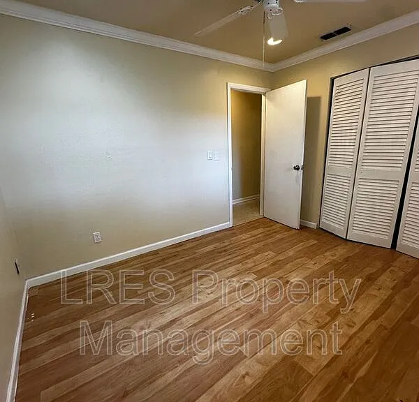 2719 Merrie Oaks Rd — Photo 16