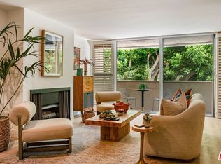 11645 Montana Ave APT 101, Los Angeles, CA 90049