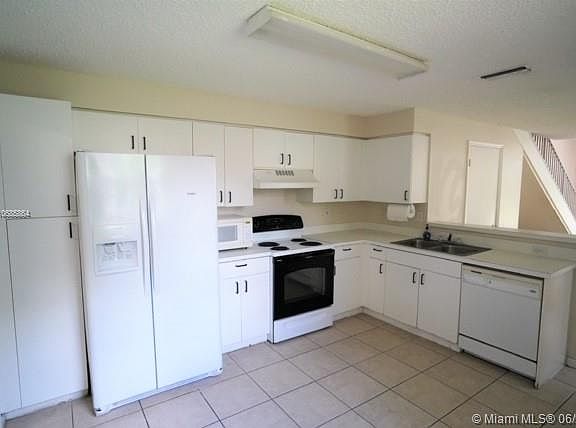5th image of 1080 Sorrento Dr