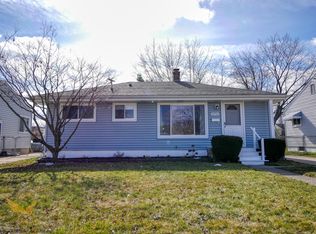 33701 Alta St, Garden City, MI 48135