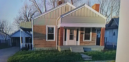 425 Lake Ave photo 1