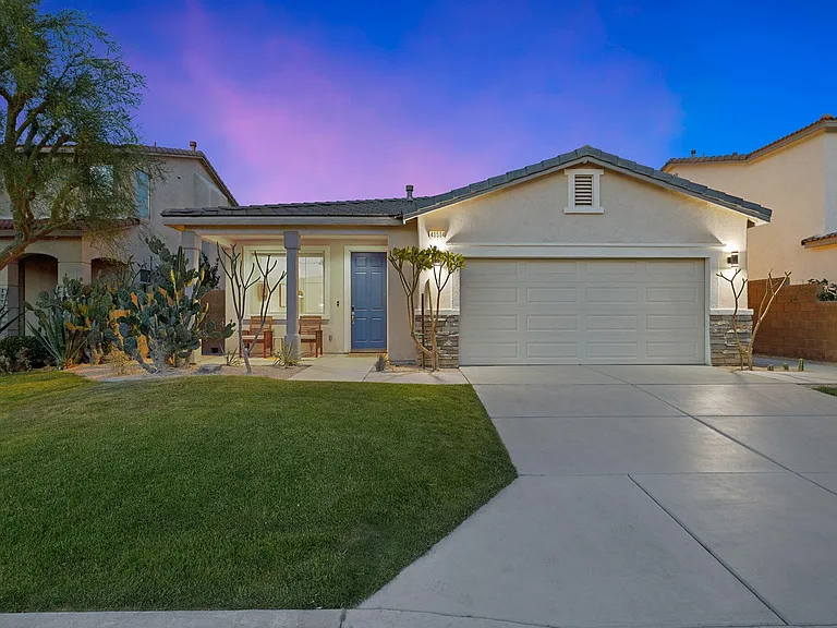 48584 Anastacia Ct — Photo 3