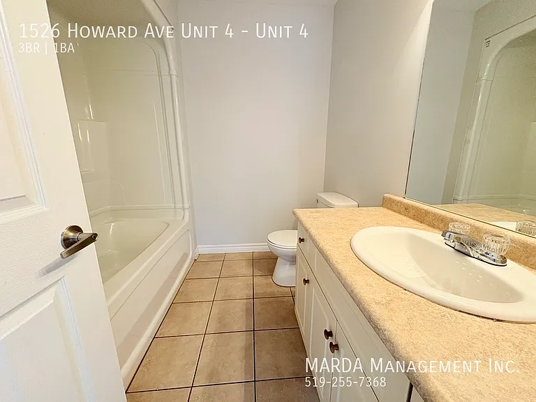1526 Howard Ave #4 — Photo 11