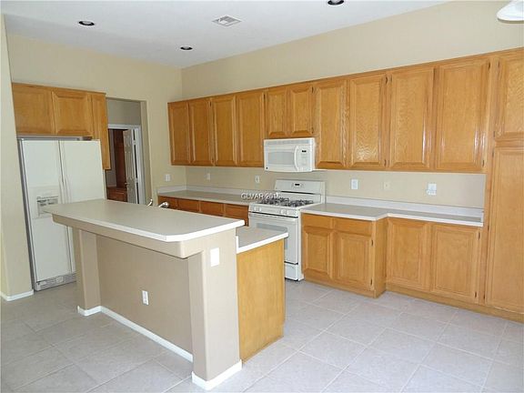 5th image of 3050 Cherum St