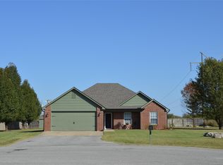 9227 E Shiloh Rd, Claremore, OK 74019