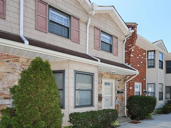 2410 Farmers Avenue #16, Bellmore, NY 11710