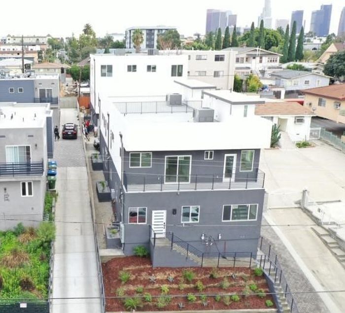 1st image of 236 N Park View St #1/2